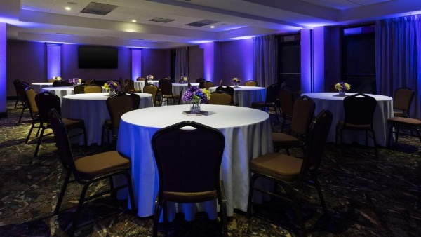 Hyatt Place Fort Lauderdale Cruise Port image 26